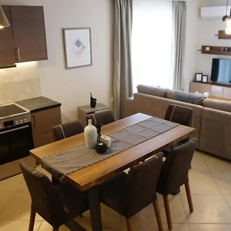 Athenean Modern Comfort In Goudi Athen