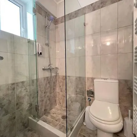 Apartment Athenean Modern Comfort In Goudi *