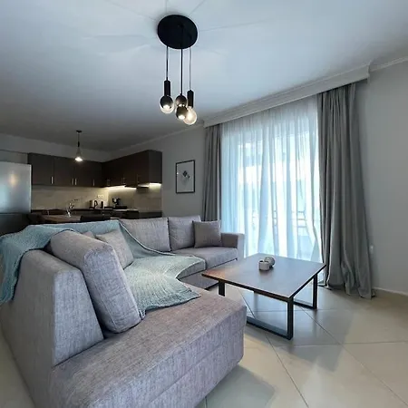Modern Family Apartment *